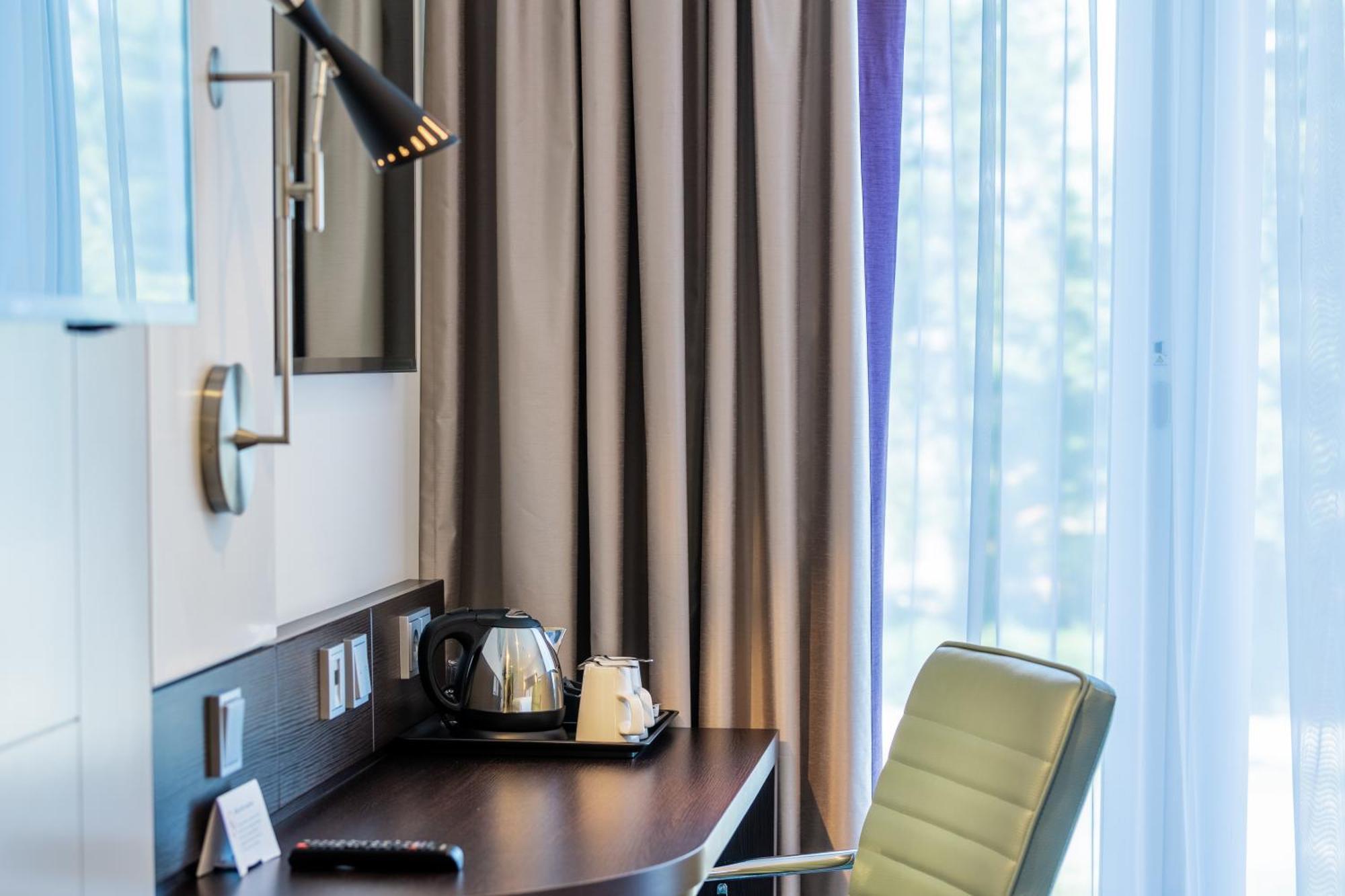 Premier Inn Berlin City Wilmersdorf Exteriör bild