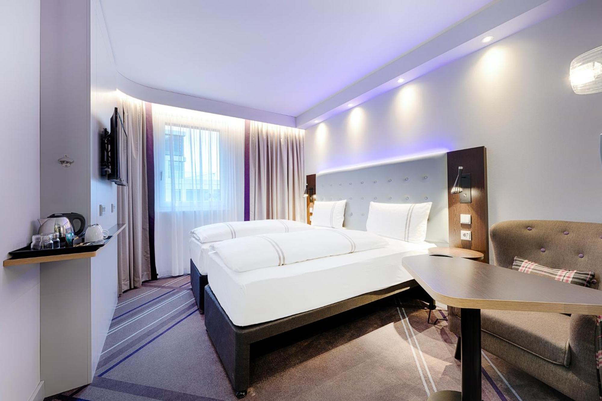 Premier Inn Berlin City Wilmersdorf Exteriör bild