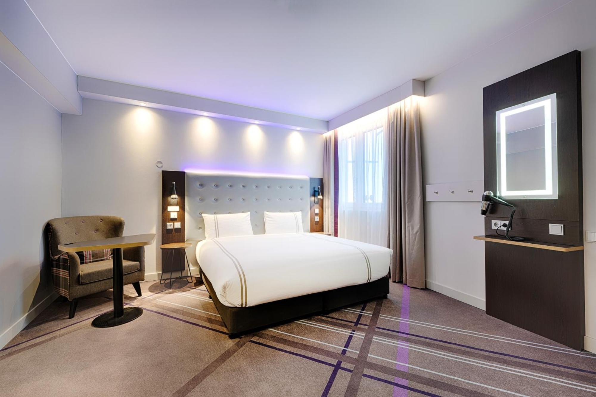 Premier Inn Berlin City Wilmersdorf Exteriör bild